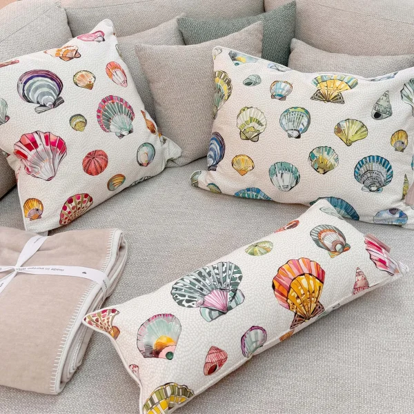 Kissen Bali Outdoor-Dekokissen von Manuel Canovas